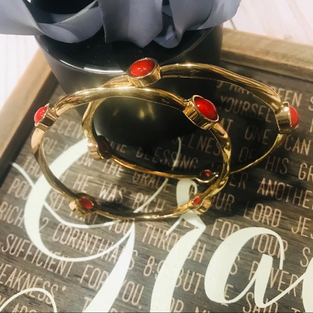 ✔️New Bundle Fashion Bracelets with Red Stones